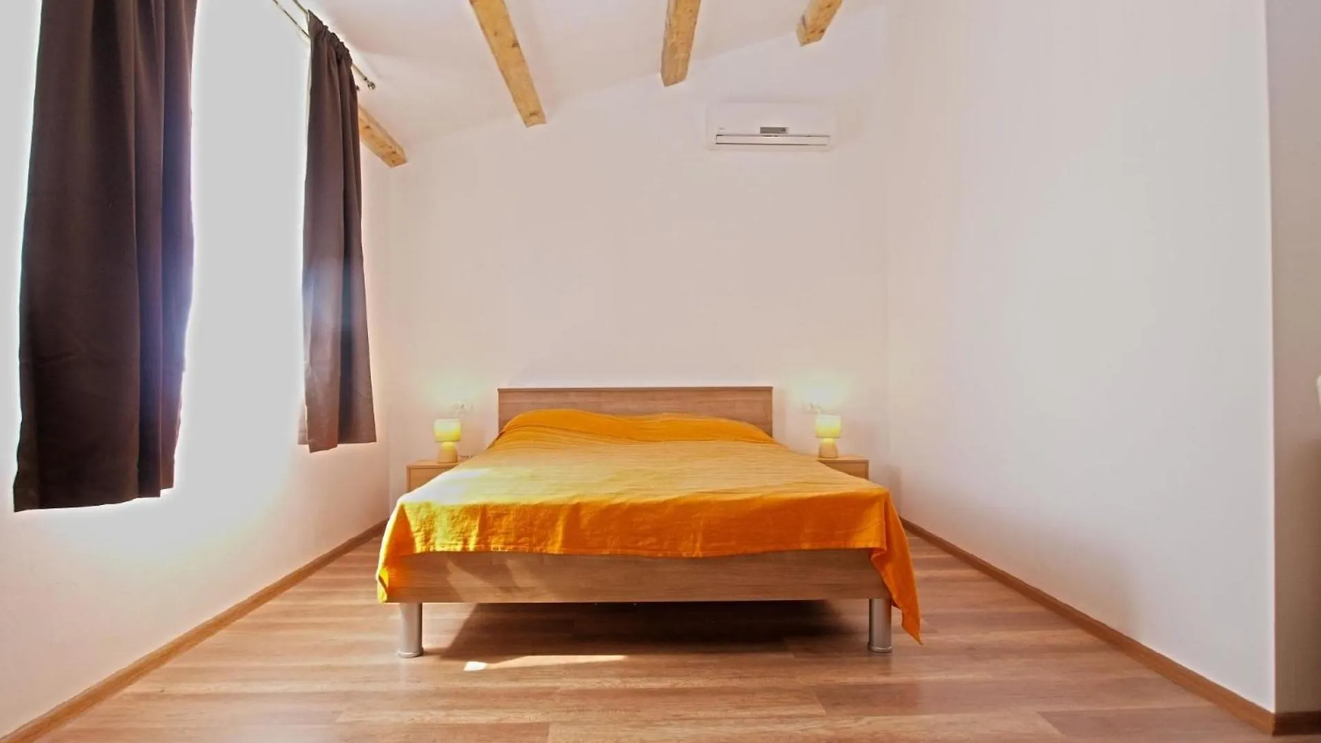 Ferienhaus Mit Privatpool Fuer 8 Personen Ca 120 Qm In Medulin, Istrien Suedkueste Von Istrien Croatia