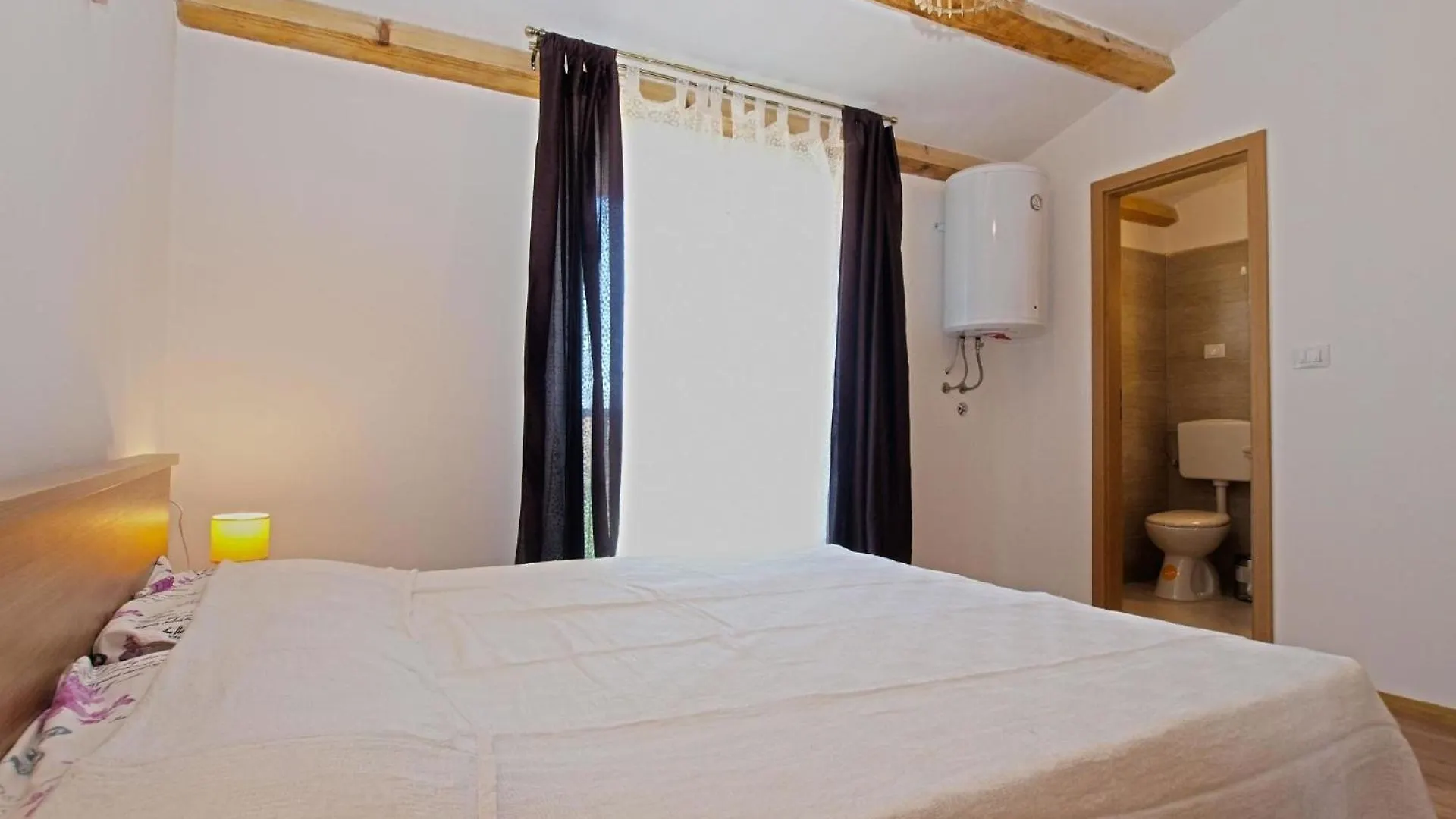Ferienhaus Mit Privatpool Fuer 8 Personen Ca 120 Qm In Medulin, Istrien Suedkueste Von Istrien 0*, Medulin Croatia