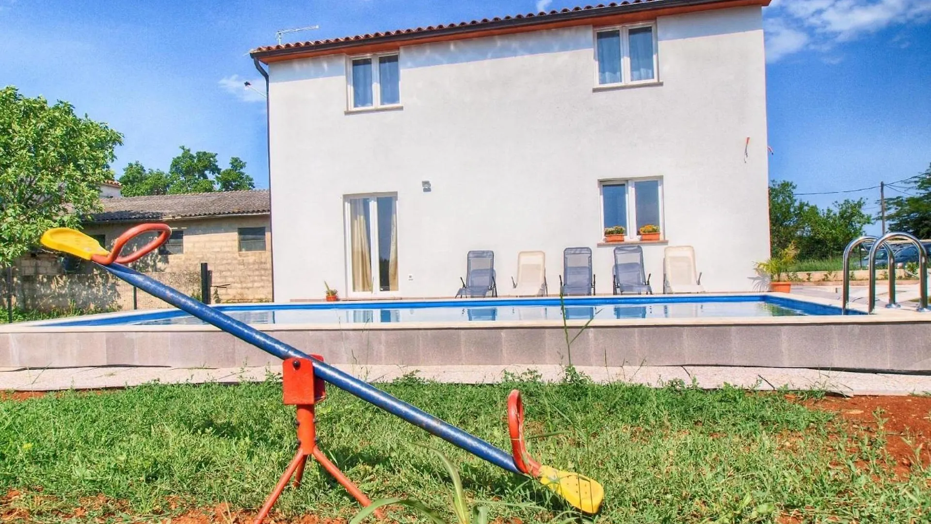 Ferienhaus Mit Privatpool Fuer 8 Personen Ca 120 Qm In Medulin, Istrien Suedkueste Von Istrien Medulin